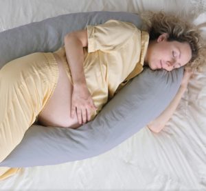 almohada para embarazadas